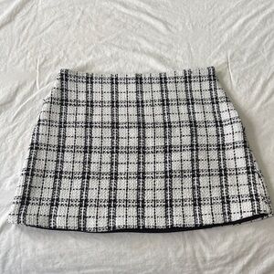 Storia Black and White Checkered Mini Skirt